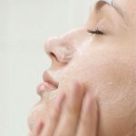 ژل شستشو و آبرسان پوست نرمال تا خشک CeraVe حجم 473 میل - Image 7