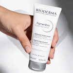 فوم شستشو صورت روشن کننده و ضدلک بایودرما BIODERMA حجم 200 میلی لیتر - Image 9